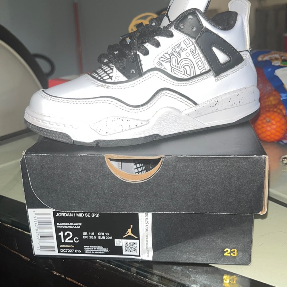 Jordan 1 Mid SE (PS)